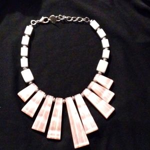 PONO necklace gray and nude pink